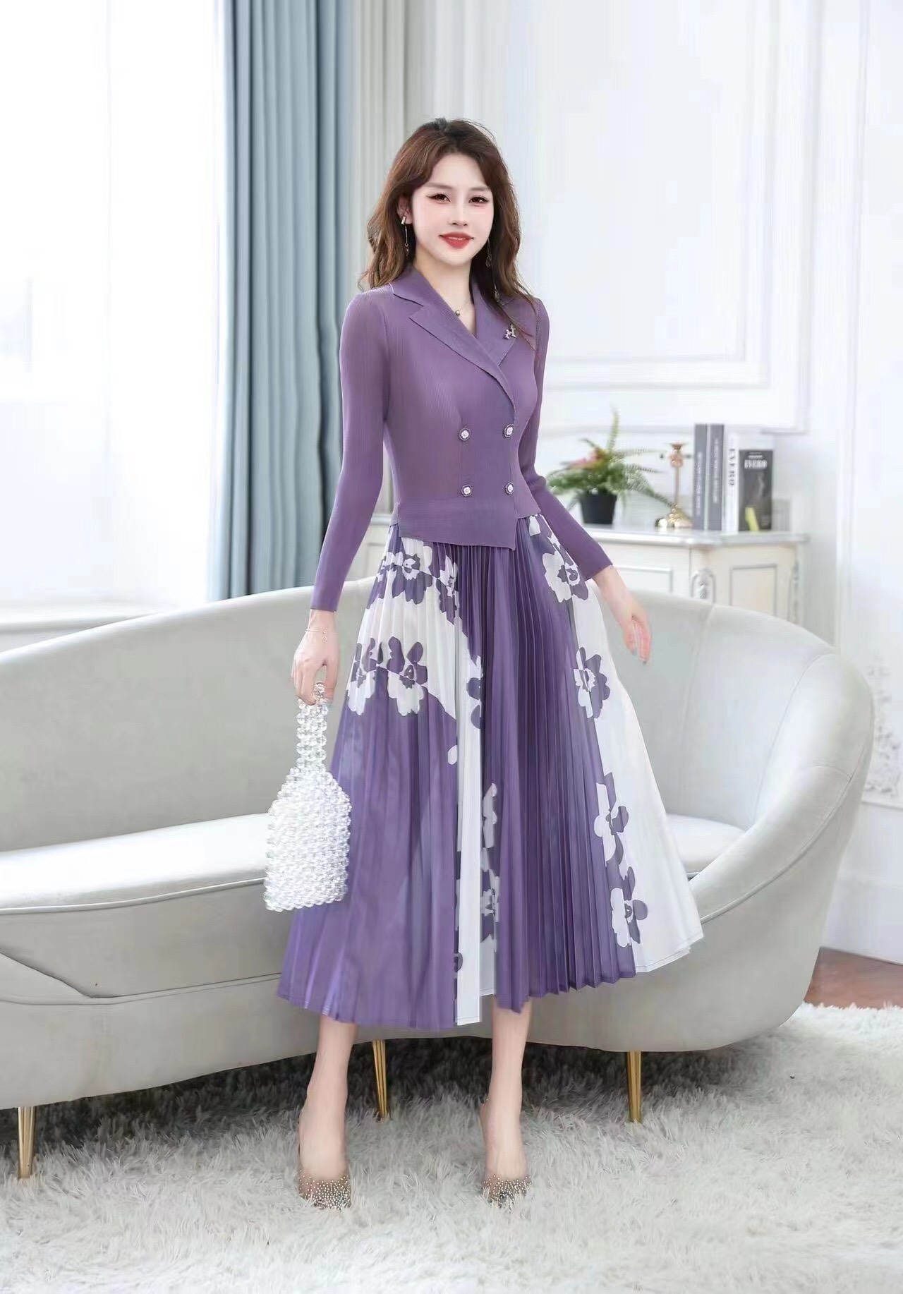 ĐẦM DẬP LY CỔ VEST CHÂN HOA D109